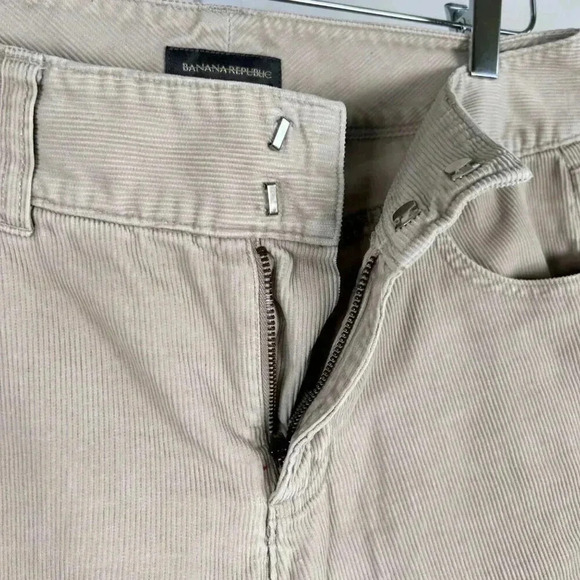 Banana Republic Size 8 Tan Corduroy Pants Straight Leg Preppy - Picture 8 of 10